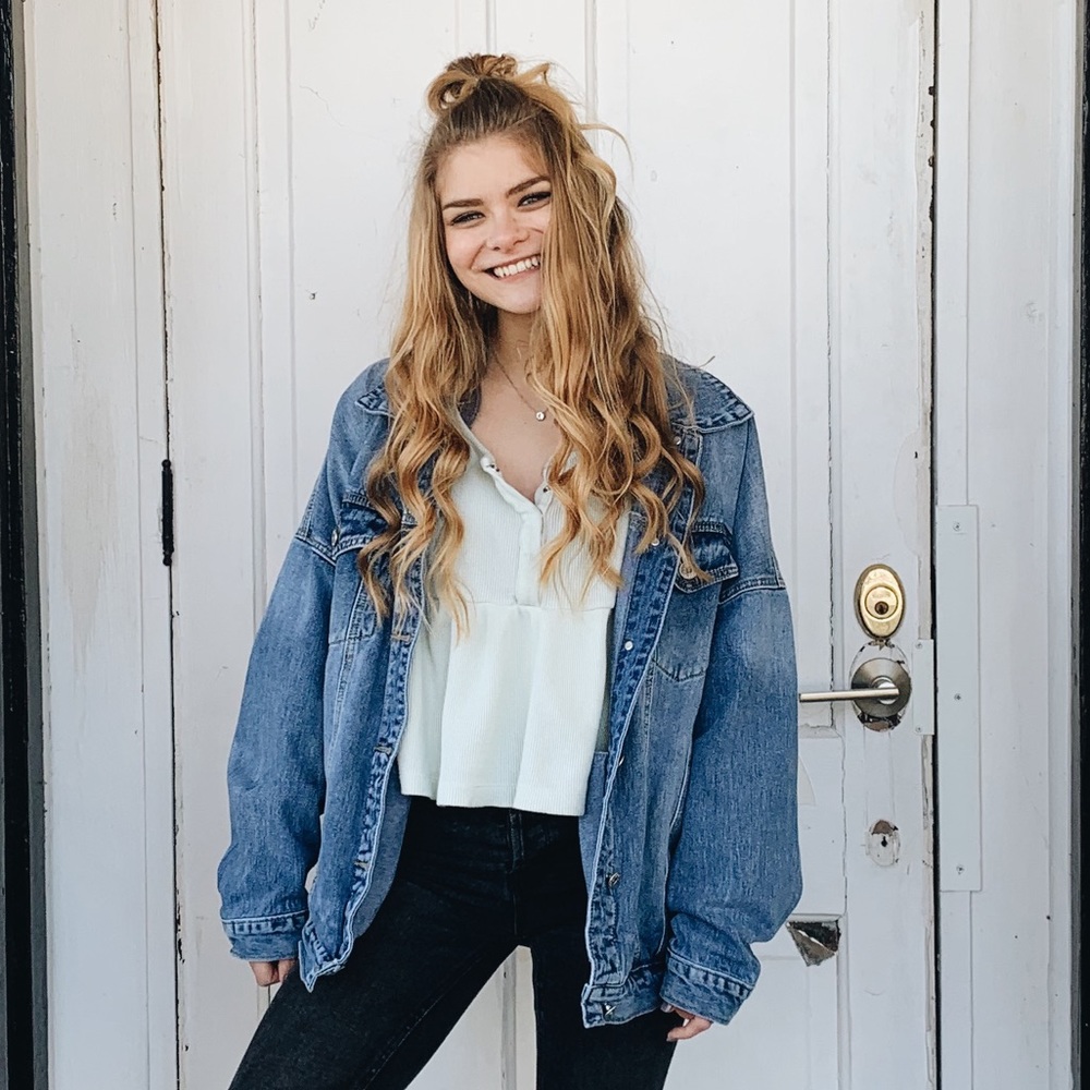 Meet your Posher, Aleicia